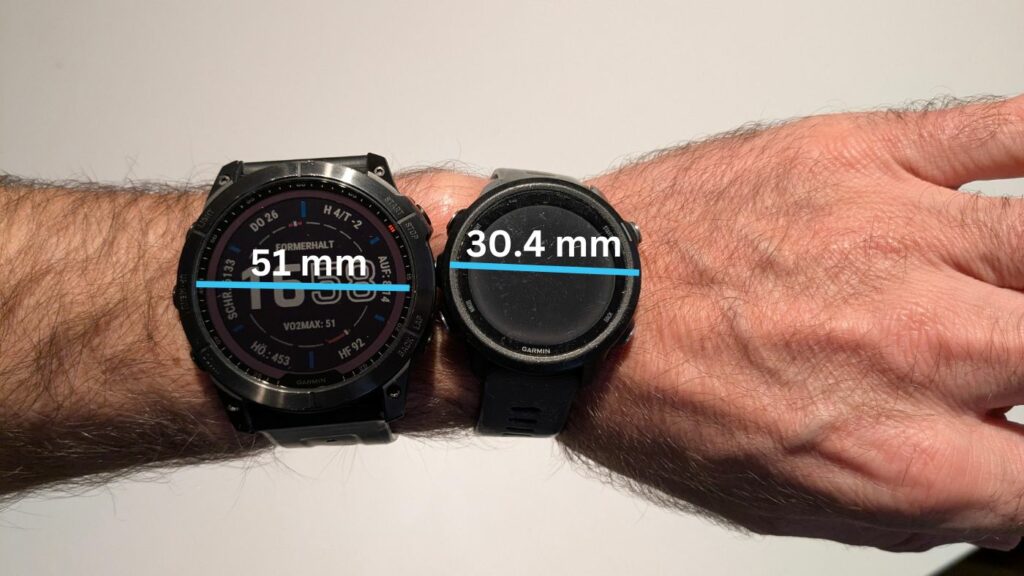 Grössenvergleich Garmin Fenix 7X vs Garmin Forerunner 245